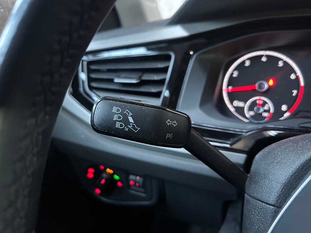 Volkswagen Polo 1.0 TSI Comf.l. Bus. 95hp 2021, K-545-VJ