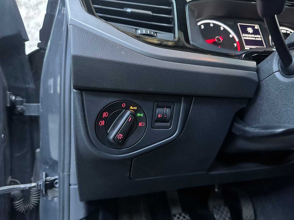 Volkswagen Polo 1.0 TSI Comf.l. Bus. 95hp 2021, K-545-VJ