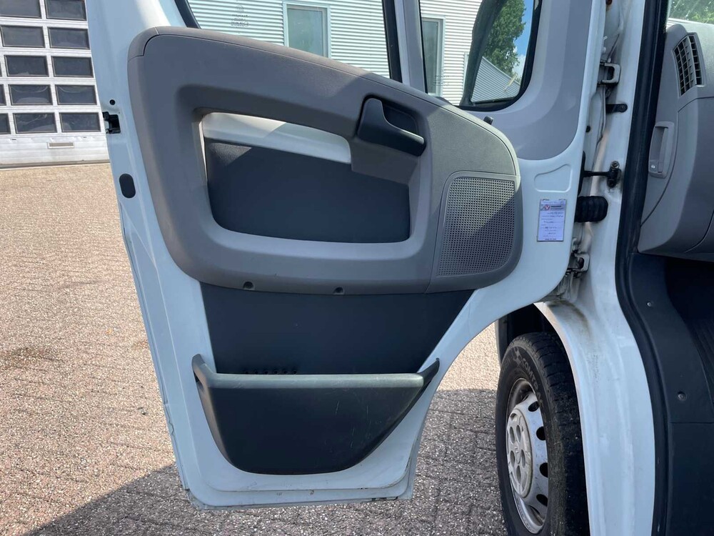 Citroen Jumper 30 3.0 HDI L1H1 158hp 2008, 91-VVS-3 Commercial Vehicle Yougtimer