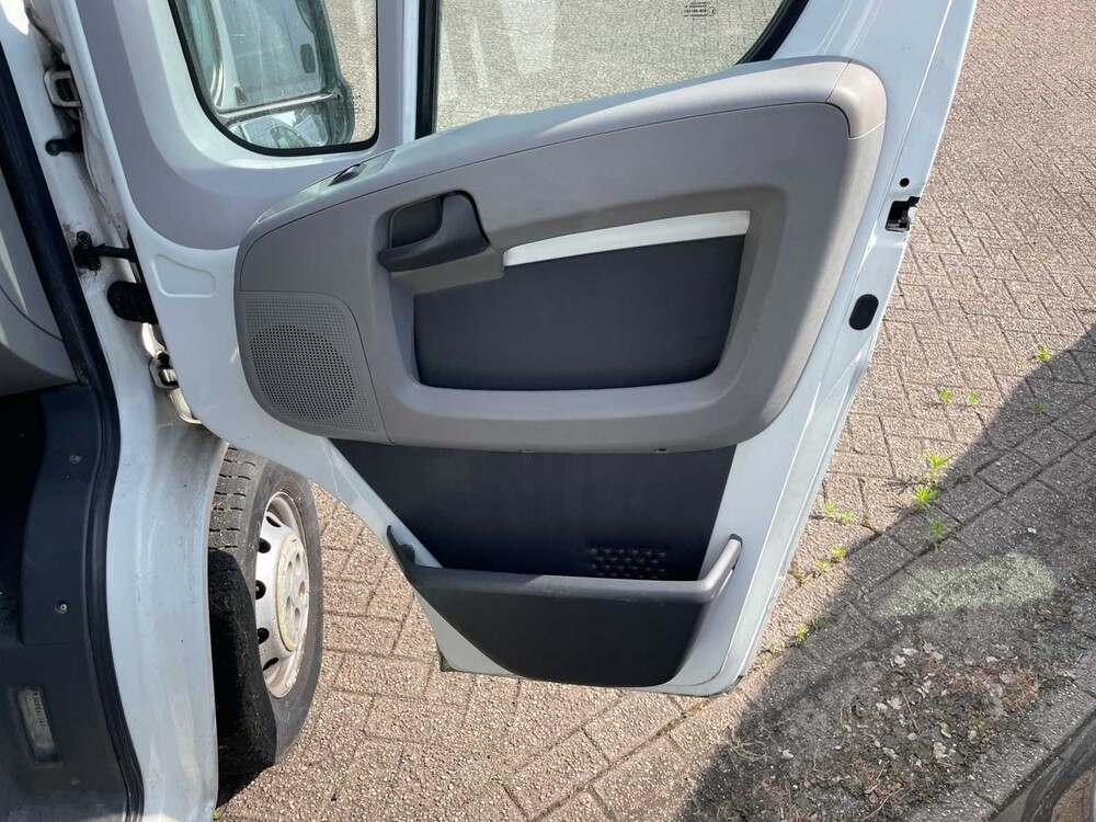 Citroen Jumper 30 3.0 HDI L1H1 158hp 2008, 91-VVS-3 Commercial Vehicle Yougtimer