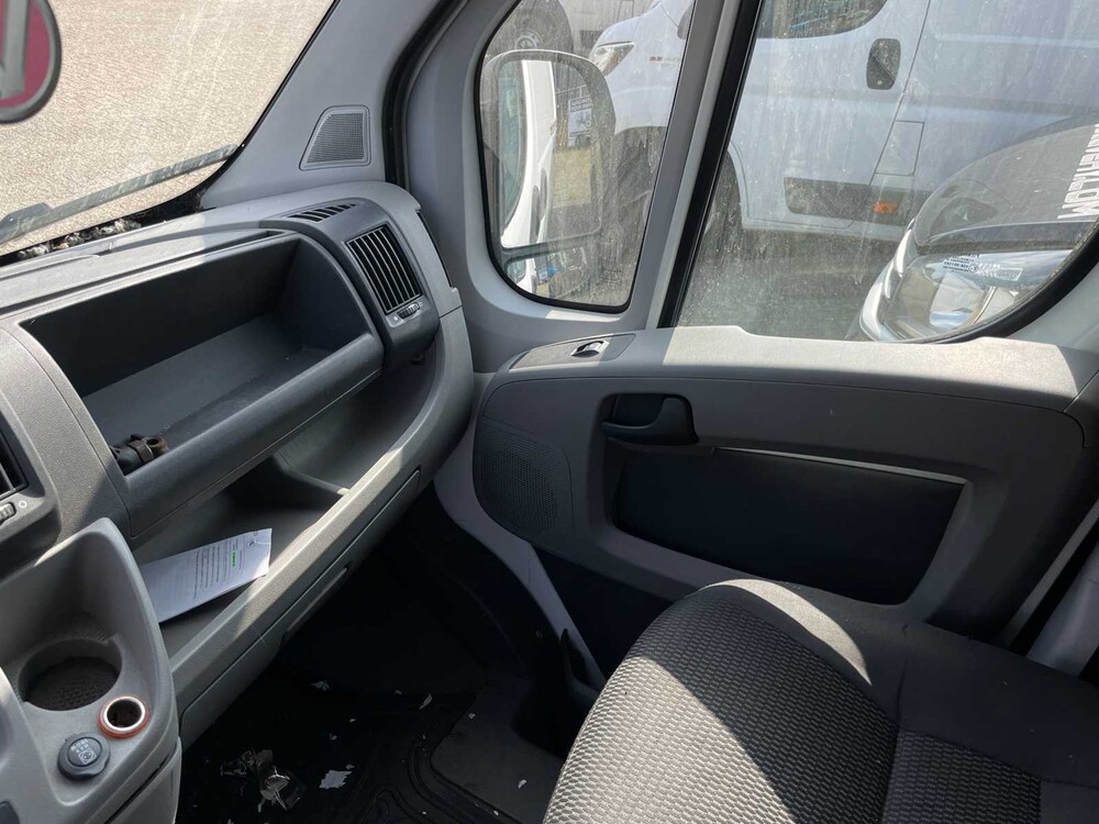 Citroen Jumper 30 3.0 HDI L1H1 158hp 2008, 91-VVS-3 Commercial Vehicle Yougtimer