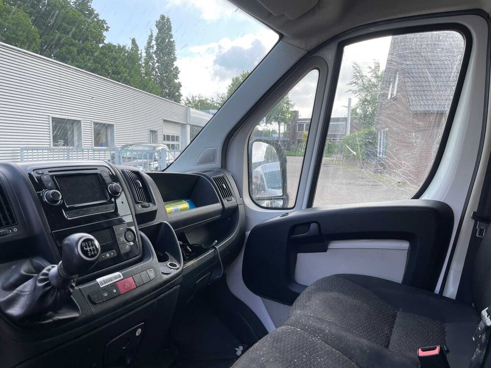 Citroen Jumper 35 2.2 HDI L4H2 Zw. 150hp 2016, V-002-FN