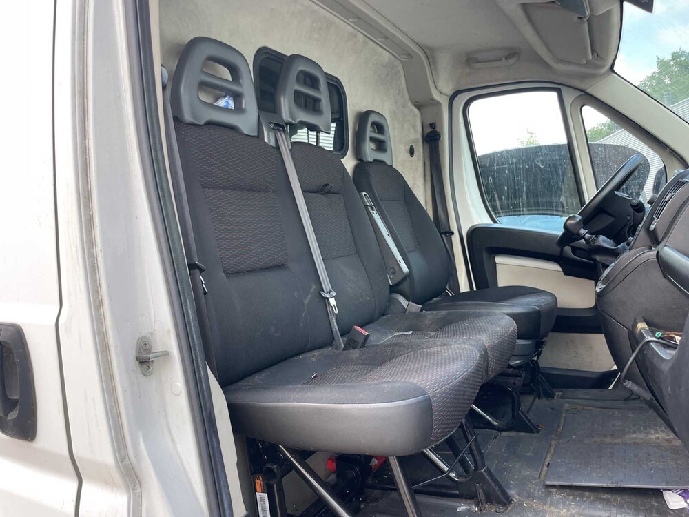 Citroen Jumper 35 2.2 HDI L4H2 Zw. 150hp 2016, V-002-FN