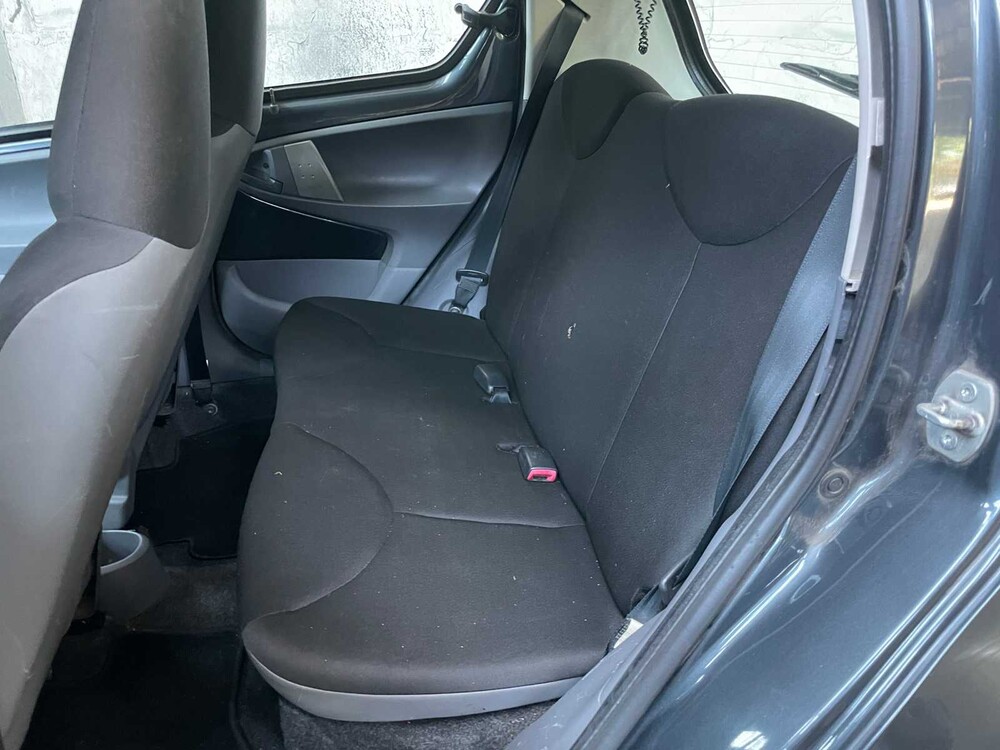 Toyota Aygo 1.0-12V Access 68hp 2010, 55-LNZ-4