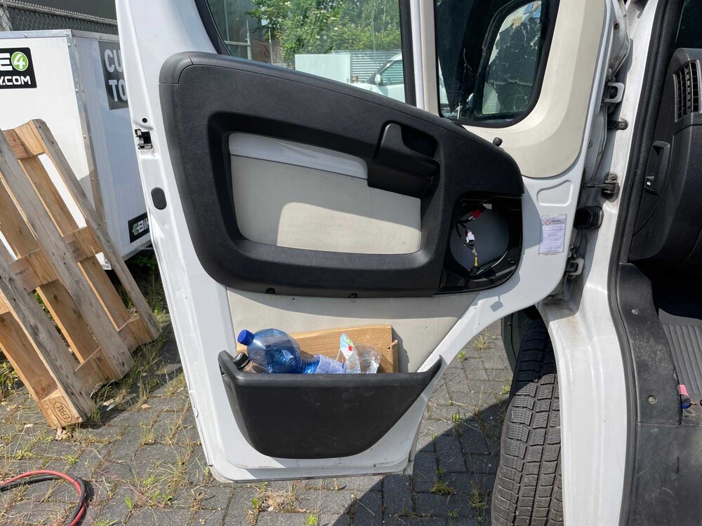 Fiat Ducato 33 2.3 MJ L3H2 131hp 2017, V-007-KG