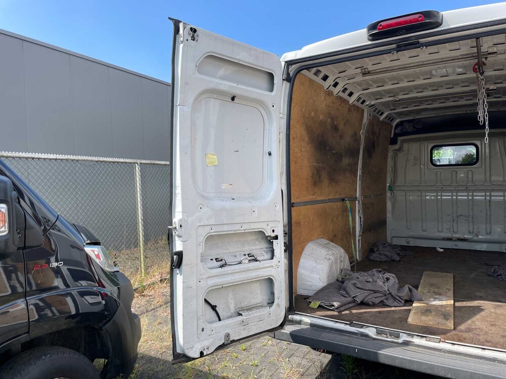 Fiat Ducato 33 2.3 MJ L3H2 131hp 2017, V-007-KG