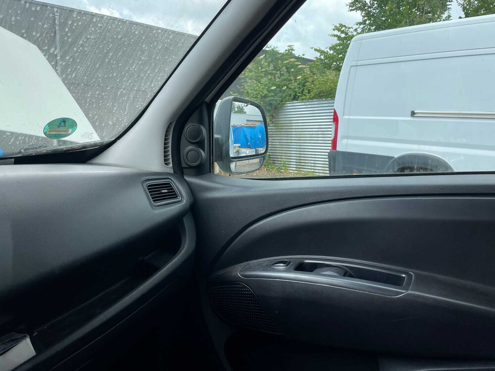 Opel Combo 1.6 CDTi L2H1 Sport 105hp 2017, V-105-GG