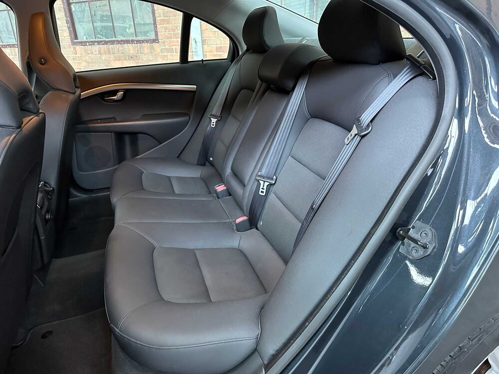 Volvo S80 1.6 T4 Kinetic 179hp 2011, 90-SJP-1