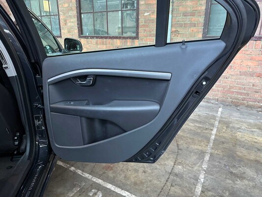 Volvo S80 1.6 T4 Kinetic 179pk 2011, 90-SJP-1