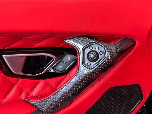 Lamborghini Huracan Spyder 5.2L V10 LP610-4 610PS 2016
