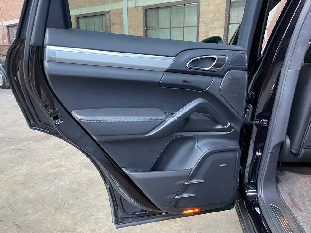 Porsche Cayenne Turbo 4.8 V8 500pk 2011