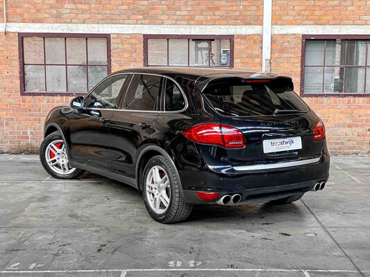 Porsche Cayenne Turbo 4.8 V8 500PS 2011