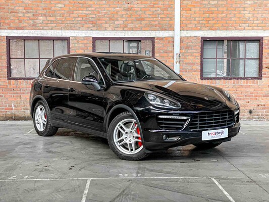Porsche Cayenne Turbo 4.8 V8 500PS 2011