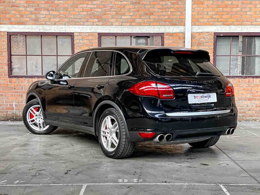 Porsche Cayenne Turbo 4.8 V8 500PS 2011