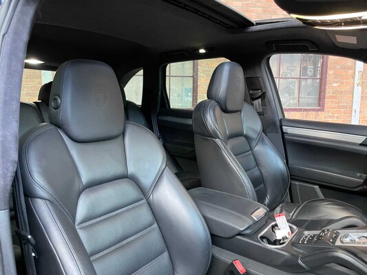 Porsche Cayenne Turbo 4.8 V8 500PS 2011