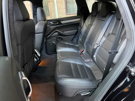 Porsche Cayenne Turbo 4.8 V8 500PS 2011