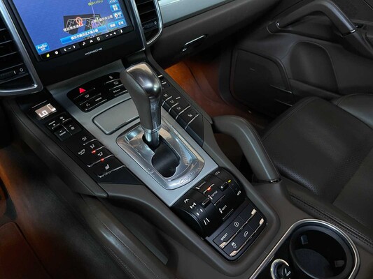 Porsche Cayenne Turbo 4.8 V8 500PS 2013 GTS Paket