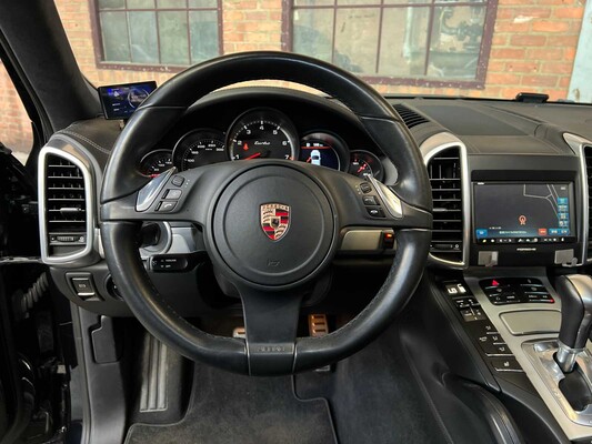 Porsche Cayenne Turbo 4.8 V8 500PS 2012