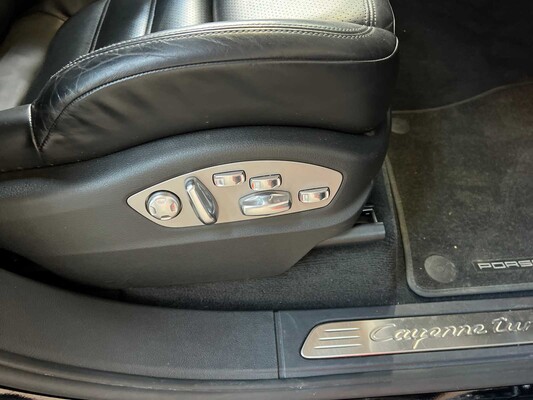 Porsche Cayenne Turbo 4.8 V8 500PS 2012