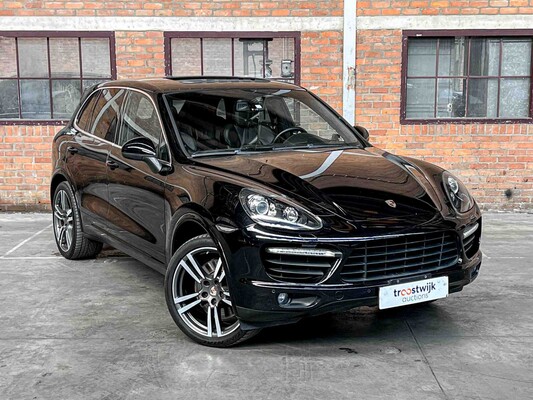 Porsche Cayenne Turbo 4.8 V8 500PS 2012