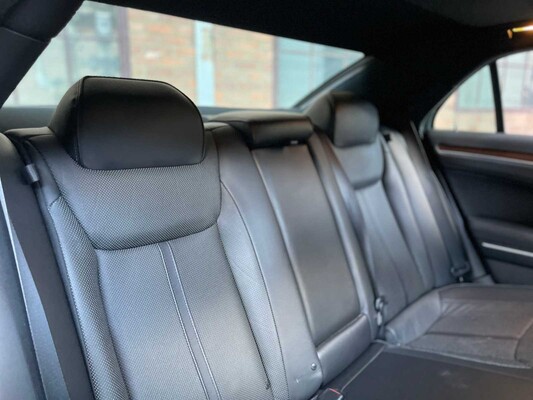 Chrysler 300C LD Hemi Facelift 5.7 V8 367PS 2014