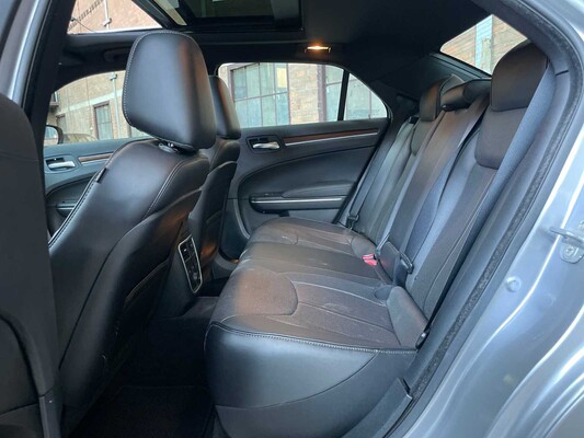 Chrysler 300C LD Hemi Facelift 5.7 V8 367PS 2014