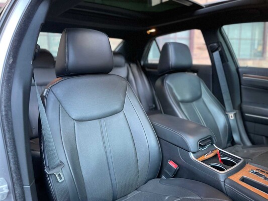 Chrysler 300C LD Hemi Facelift 5.7 V8 367PS 2014