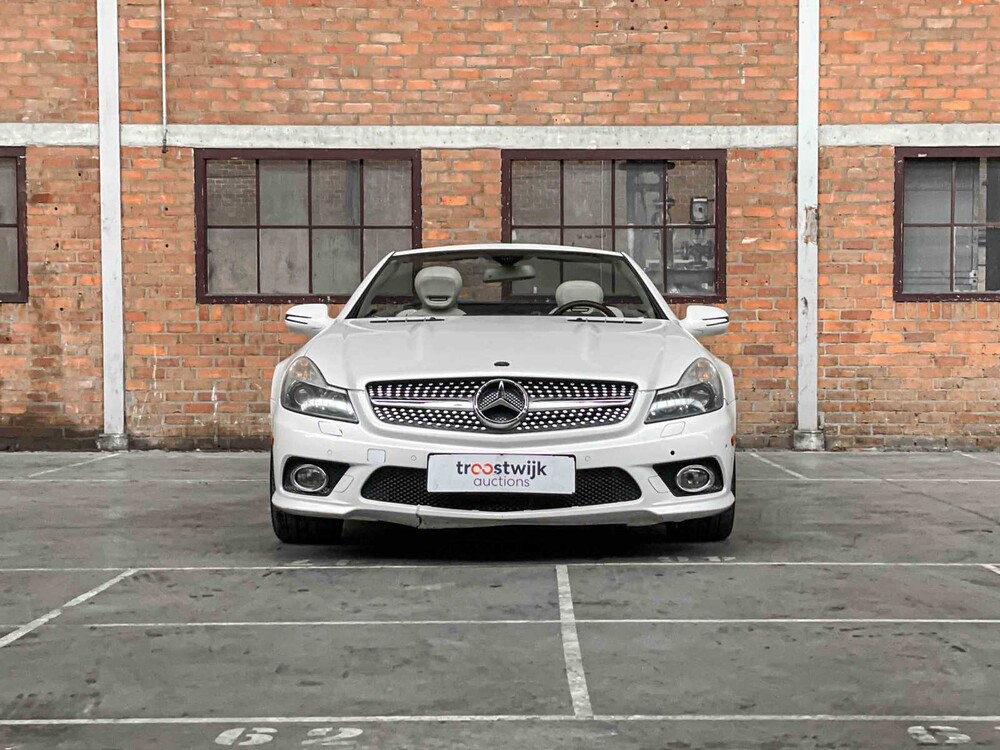 Mercedes-Benz SL550 AMG 5.5 V8 R230 382pk 2011