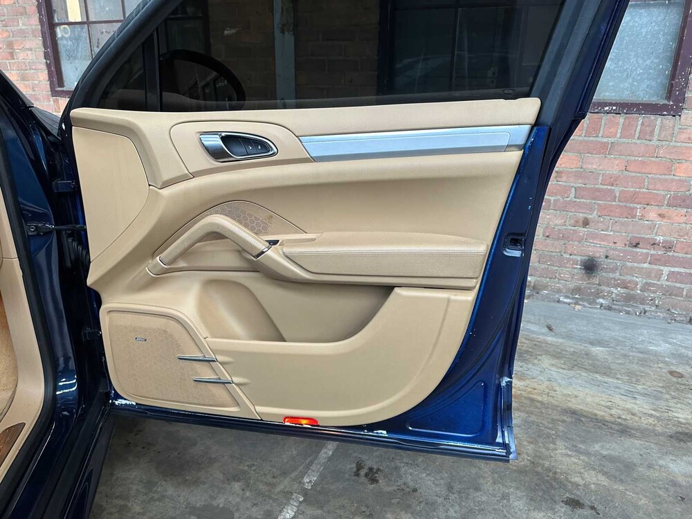 Porsche Cayenne GTS 4.8 V8 420pk 2013