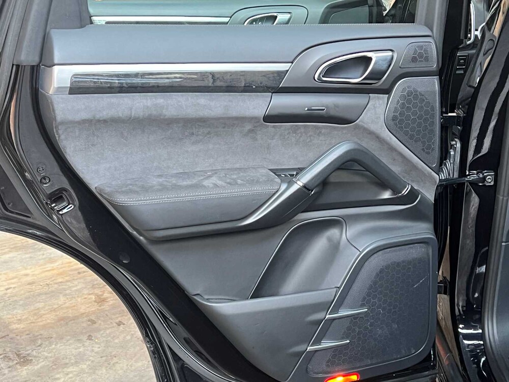 Porsche Cayenne GTS 4.8 V8 420pk 2014