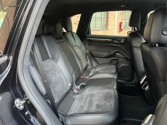 Porsche Cayenne GTS 4.8 V8 420PS 2014