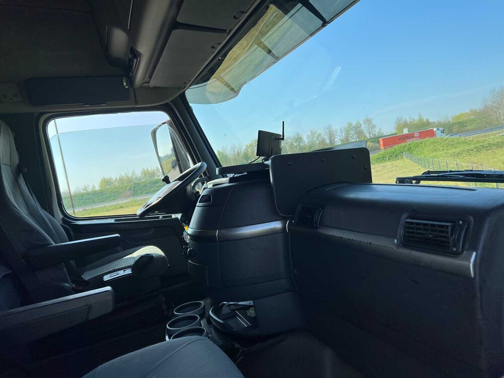 Volvo FH12 4X2R -RACE TRUCK- FAL7.1 RAD-A4/L90 528pk 2004, BP-RH-56