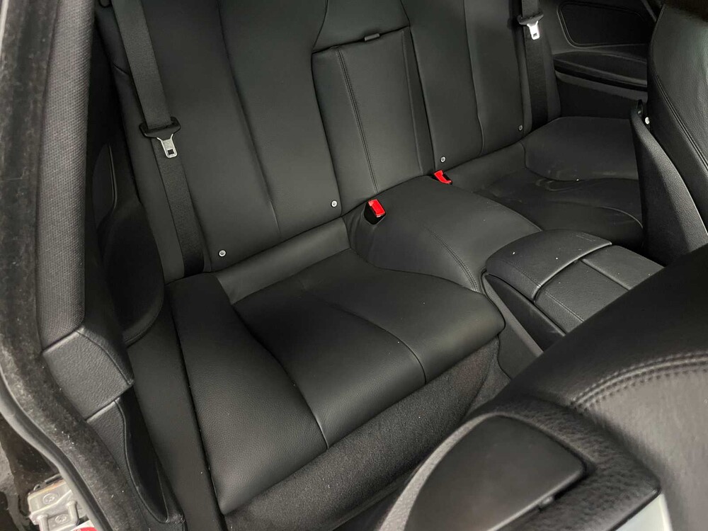 BMW 650i Coupé M-Sport 4.4 V8 450pk 2012 6-serie