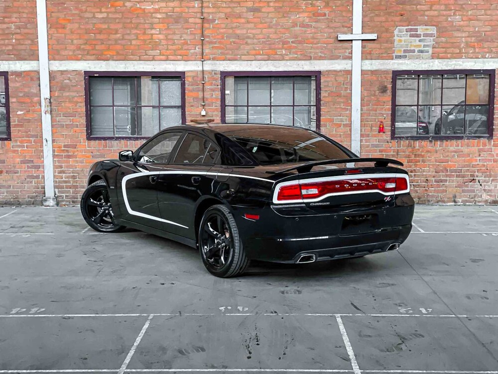 Dodge Charger RT HEMI 5.7 V8 375pk 2013
