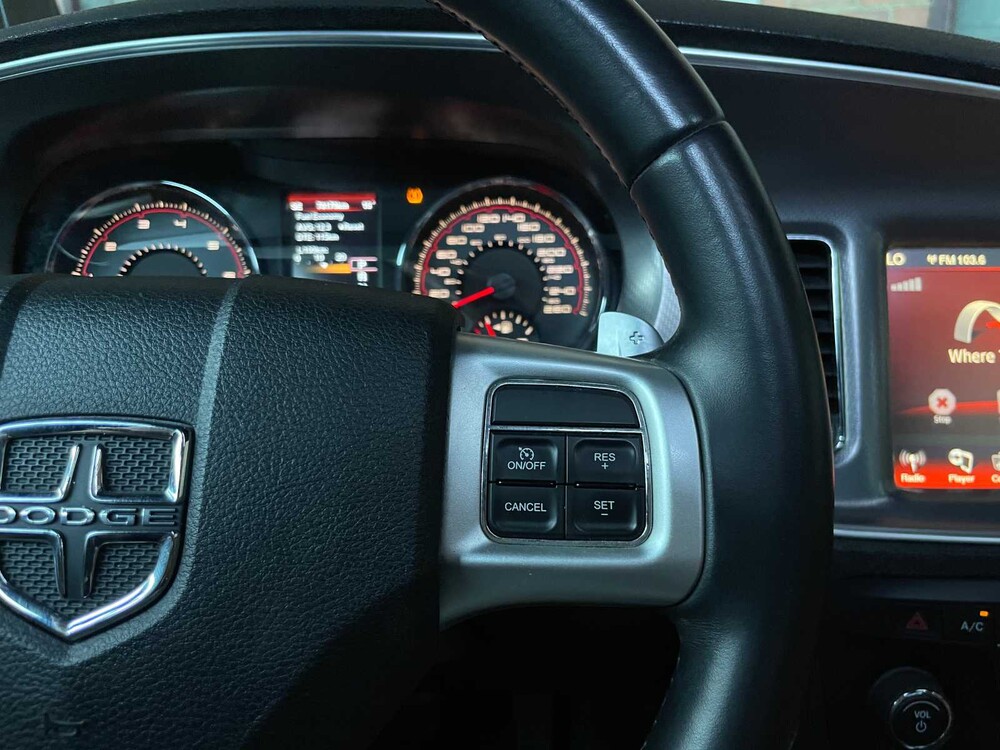 Dodge Charger RT HEMI 5.7 V8 375pk 2013