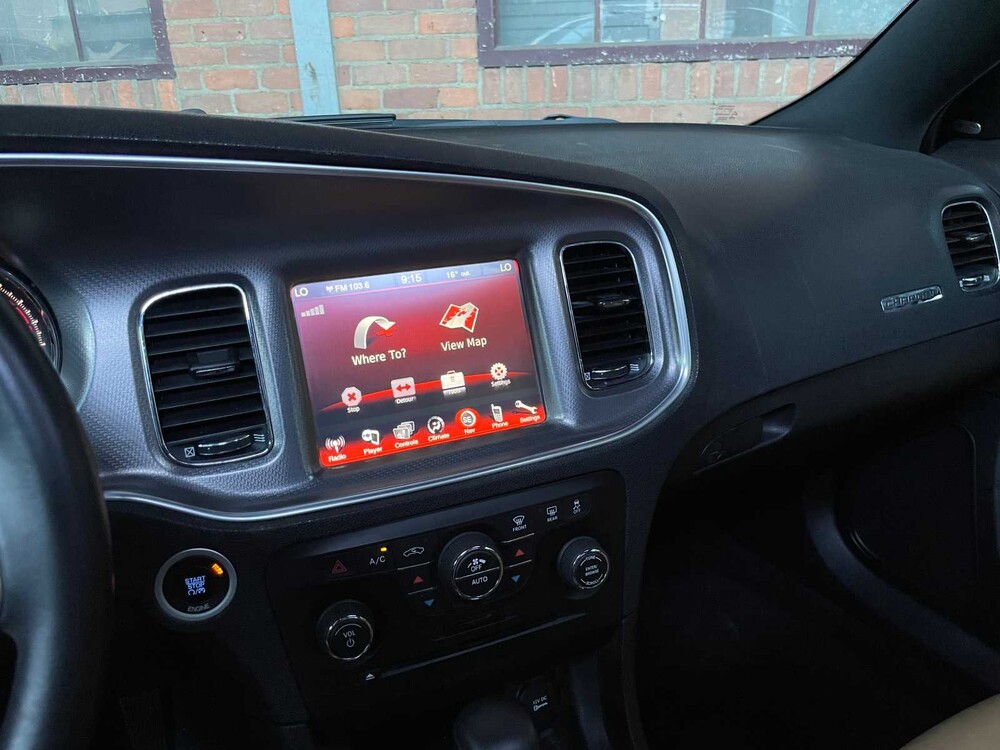 Dodge Charger RT HEMI 5.7 V8 375pk 2013