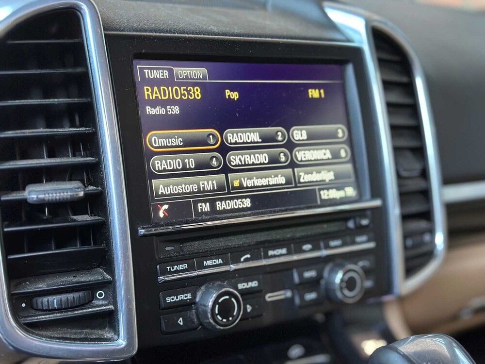 Porsche Cayenne 3.0 D V6 Platinum Edition (FACELIFT) 239pk 2017, G-774-RB