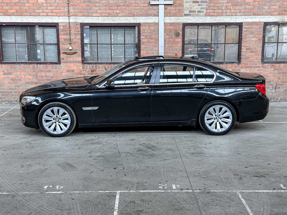 BMW ActiveHybrid7 F04 4.4 V8 465pk 2011