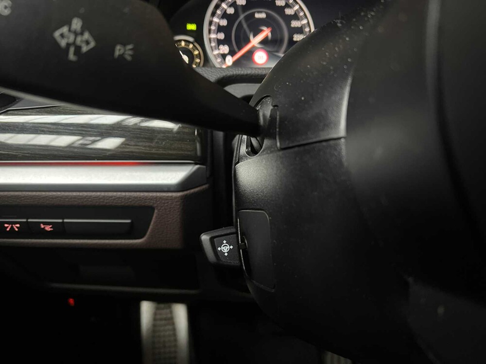 BMW 550xi Gran Turismo M-Sport High Executive 4.4 V8 F07 449pk 2014 5-serie, 3-SXD-67