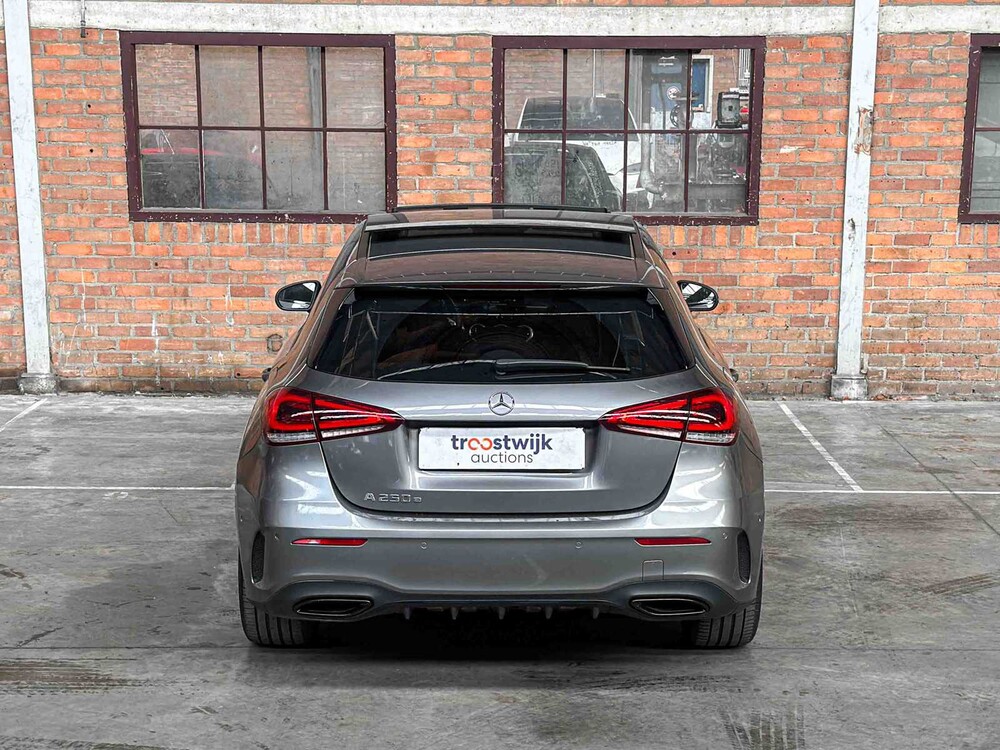 Mercedes-Benz A250 e AMG Business Solution 160pk 2021 A-Klasse, Z-927-LS