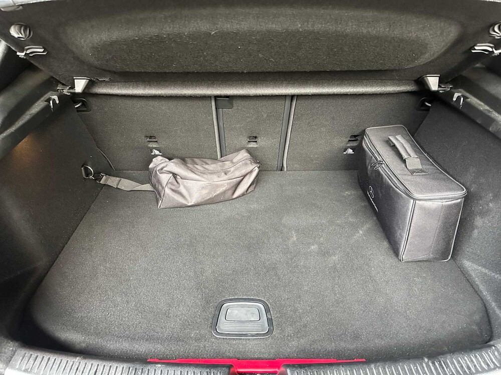 Mercedes-Benz A250 e AMG Business Solution 160pk 2021 A-Klasse, Z-927-LS