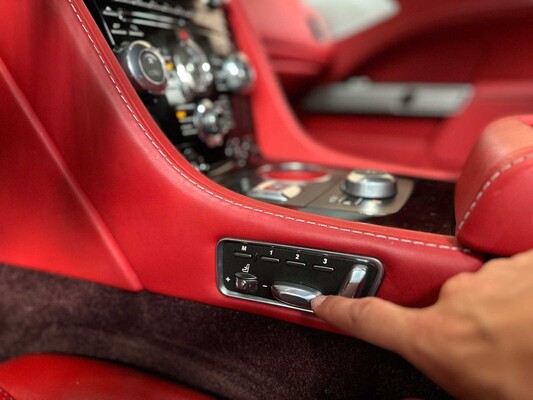 Aston Martin Rapide 5.9 V12 476PS 2013