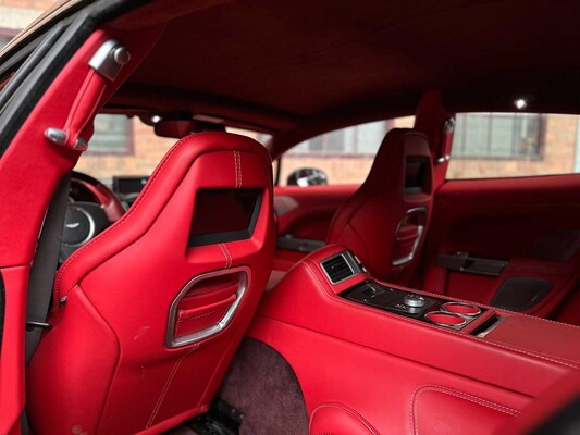Aston Martin Rapide 5.9 V12 476PS 2013