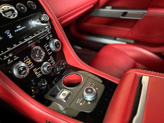 Aston Martin Rapide 5.9 V12 476PS 2013