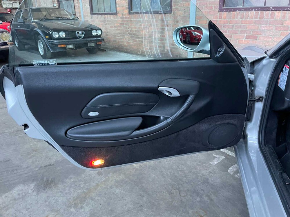 Porsche Boxster 986 Facelift 2.7 228pk 2003 -Youngtimer-