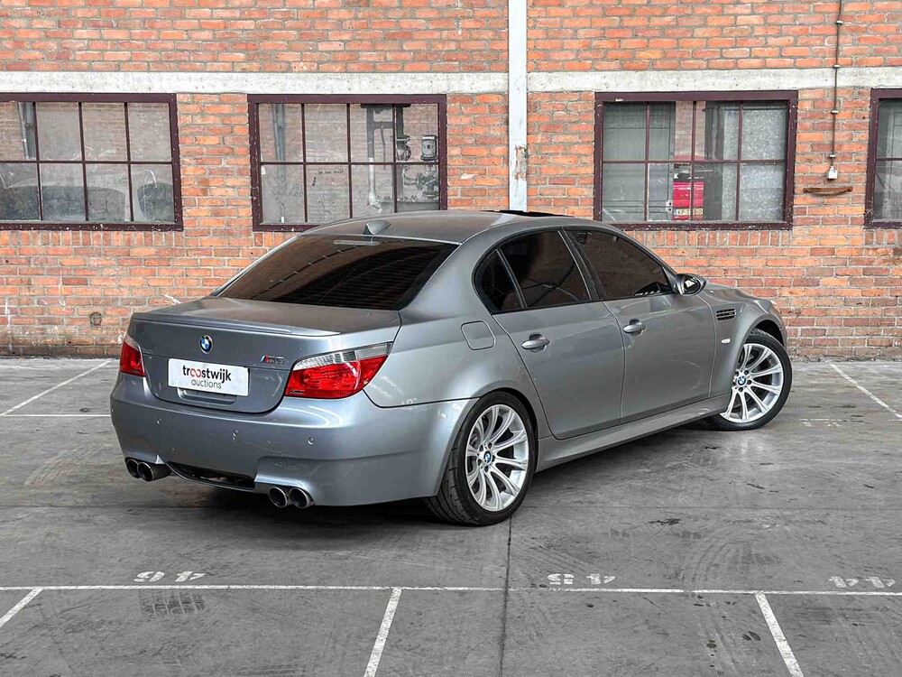 BMW M5 5.0 V10 500pk 2006 5-serie Youngtimer