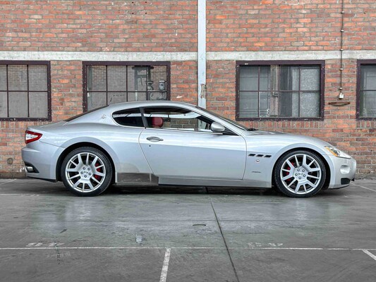 Maserati GranTurismo 4.2 V8 405PS 2009