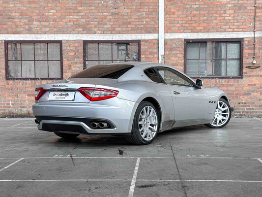 Maserati GranTurismo 4.2 V8 405PS 2009