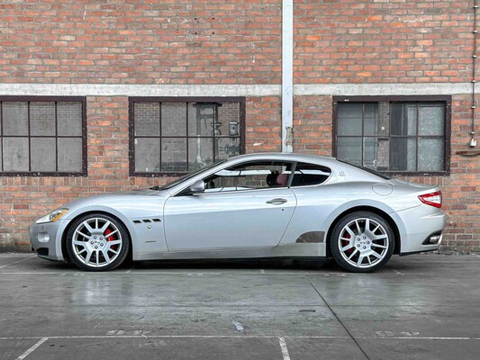 Maserati GranTurismo 4.2 V8 405PS 2009