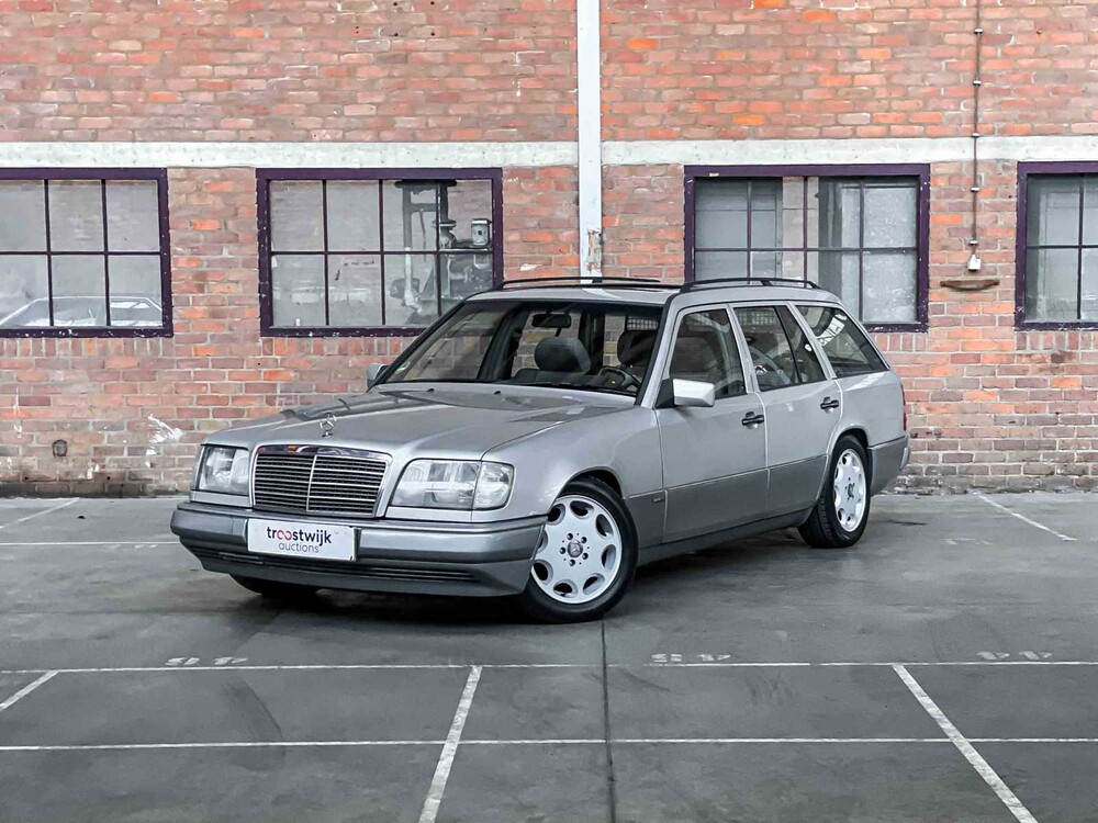 Mercedes-Benz E220 S124 E-Klasse 2.2 150pk 1994